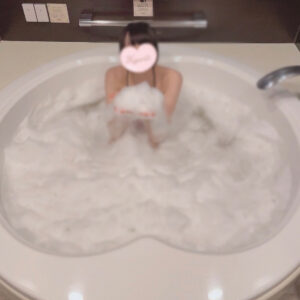 ★体験入店あり★本日はお昼から体験入店の予定あり！2人の親密度を重ねる特別なコース！【新宿JKリフレ】