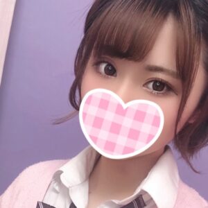 ★体験入店速報★可愛らしい子供でも大人でもない18歳”あゆかちゃん”が体験入店！【新宿JKリフレ】