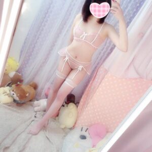 可愛い18歳にコスプレを着せて癒されませんか?【新宿リフレ】