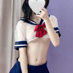 高校３年生世代の１８歳の女の子に触れちゃう！