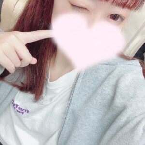 こんばんわ！みーこです(˶> <˶)♡