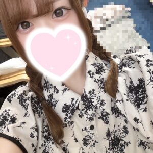 ねる出勤してます！