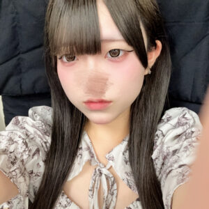 ろな出勤してます🤚🏻♥︎