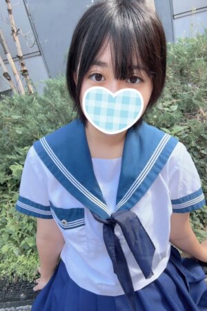 8/17体験入店初日みも（JK中退年齢）