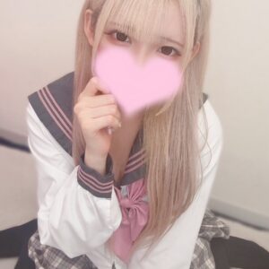 【体入速報!!】超スレンダーなEカップ美少女♪