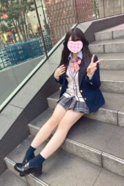 12/23体験入店初日ゆいな（JK中退年齢）(新人ランキング6位)