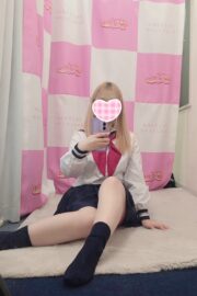 1/27体験入店初日すいか(JK上がりたて)